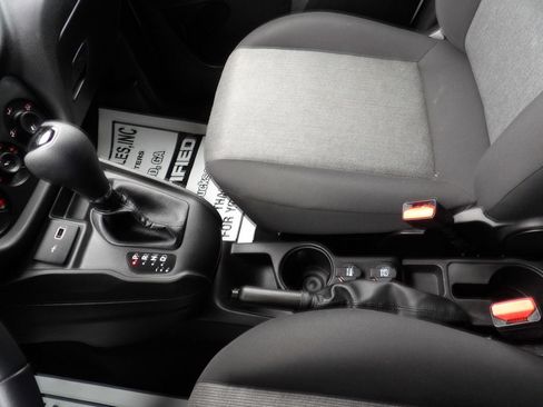 Used 2021 RAM ProMaster City Tradesman SLT image 24