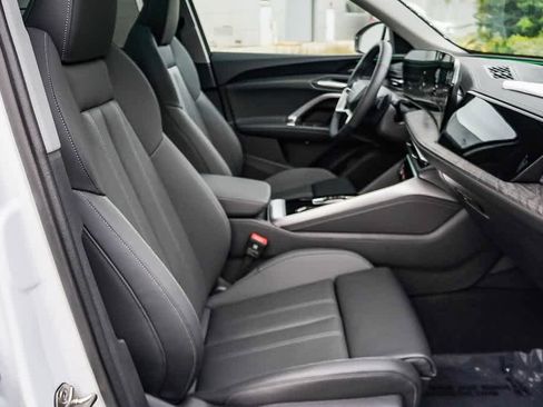 New 2025 Audi Q5 Premium Plus image 19