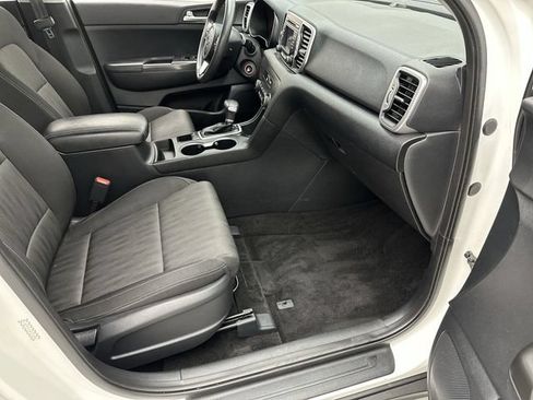 Used 2017 Kia Sportage LX AWD/4WD image 23