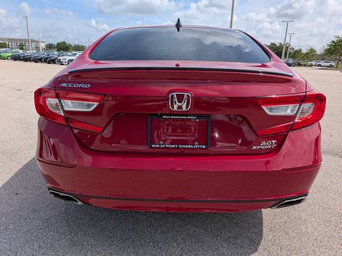 Used 2021 Honda Accord Sport image 6