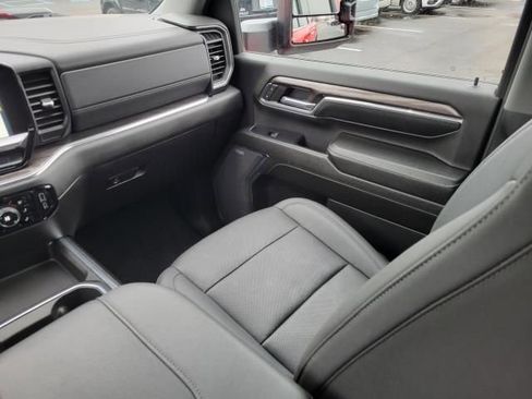 Used 2024 Chevrolet Silverado 2500 LTZ w/ LTZ Plus Package image 23