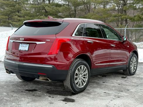 Used 2018 Cadillac XT5 Luxury w/ Driver Awareness Package image 8
