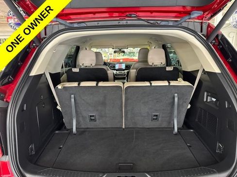 Used 2022 Ford Explorer XLT w/ Equipment Group 202A AWD/4WD image 34