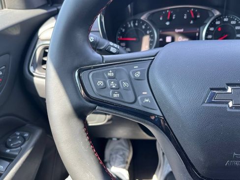 Used 2023 Chevrolet Equinox RS w/ RS Leather Package FWD image 17