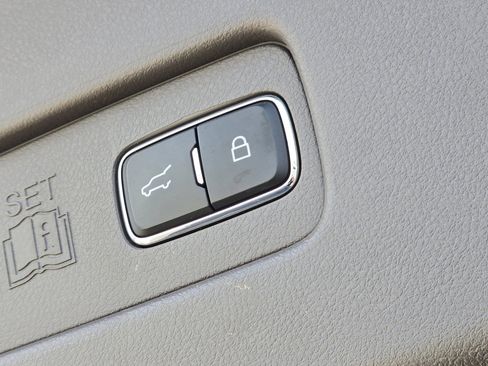 Used 2020 Lincoln Aviator Reserve RWD image 20