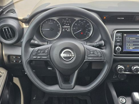 Certified 2025 Nissan Kicks Play S FWD image 15