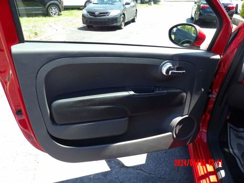 Used 2013 FIAT 500 Sport image 9