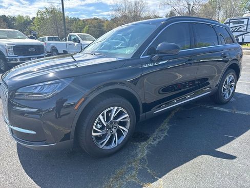 New 2026 Lincoln Corsair Premiere image 9