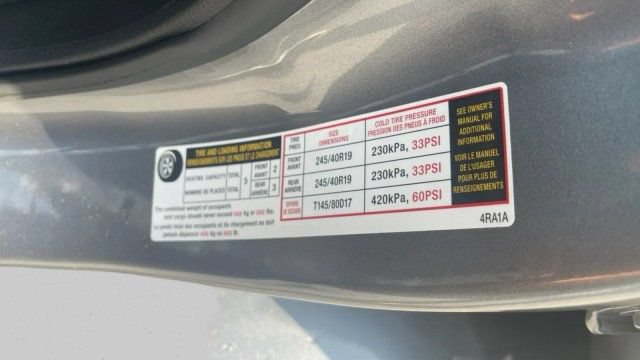 Used 2021 Nissan Maxima SR w/ Sport Mat Group FWD image 17
