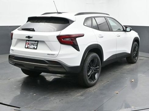 New 2026 Chevrolet Trax ACTIV FWD image 8