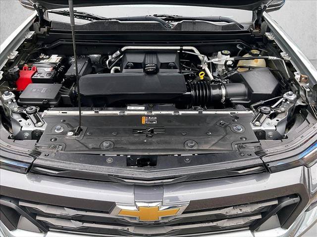 Certified 2024 Chevrolet Colorado LT w/ LT Convenience Package III AWD/4WD image 9