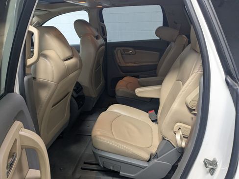 Used 2012 Chevrolet Traverse LT AWD/4WD image 23