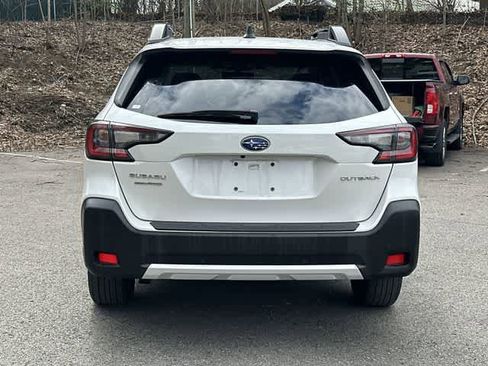 Used 2023 Subaru Outback Limited image 4
