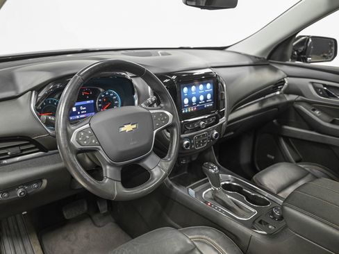 Used 2020 Chevrolet Traverse LT w/ LT Premium Package image 15