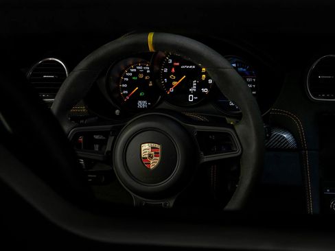 Used 2025 Porsche 718 Cayman GT4 RS RWD image 13