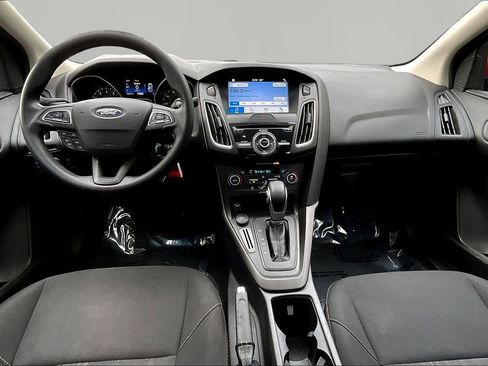 Used 2018 Ford Focus SEL FWD image 7