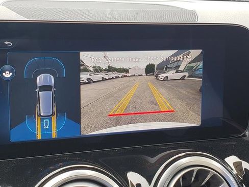 New 2025 Mercedes-Benz GLB 250 4MATIC image 26