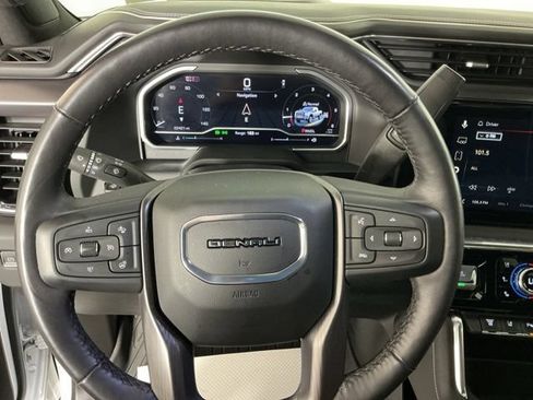 Used 2024 GMC Sierra 3500 Denali Ultimate AWD/4WD image 18