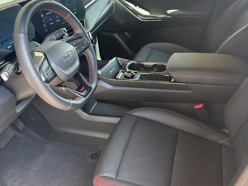 Used 2026 Chevrolet Equinox RS w/ Safety and Technology Package FWD image 4
