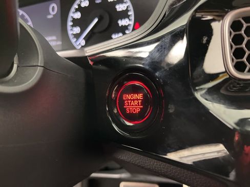 Certified 2025 Honda Civic Sport image 33