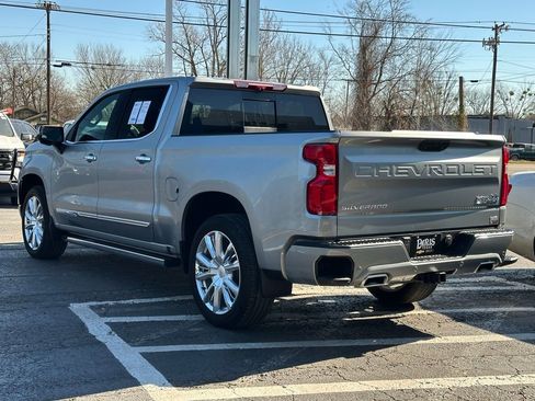 Used 2025 Chevrolet Silverado 1500 High Country image 8