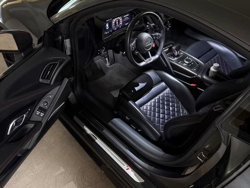 Used 2017 Audi R8 V10 AWD/4WD image 18