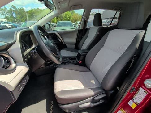 Used 2013 Toyota RAV4 LE image 13