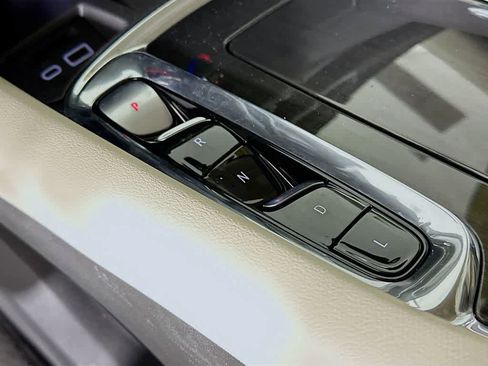 Used 2023 Buick Enclave Essence w/ Sport Touring Edition image 19