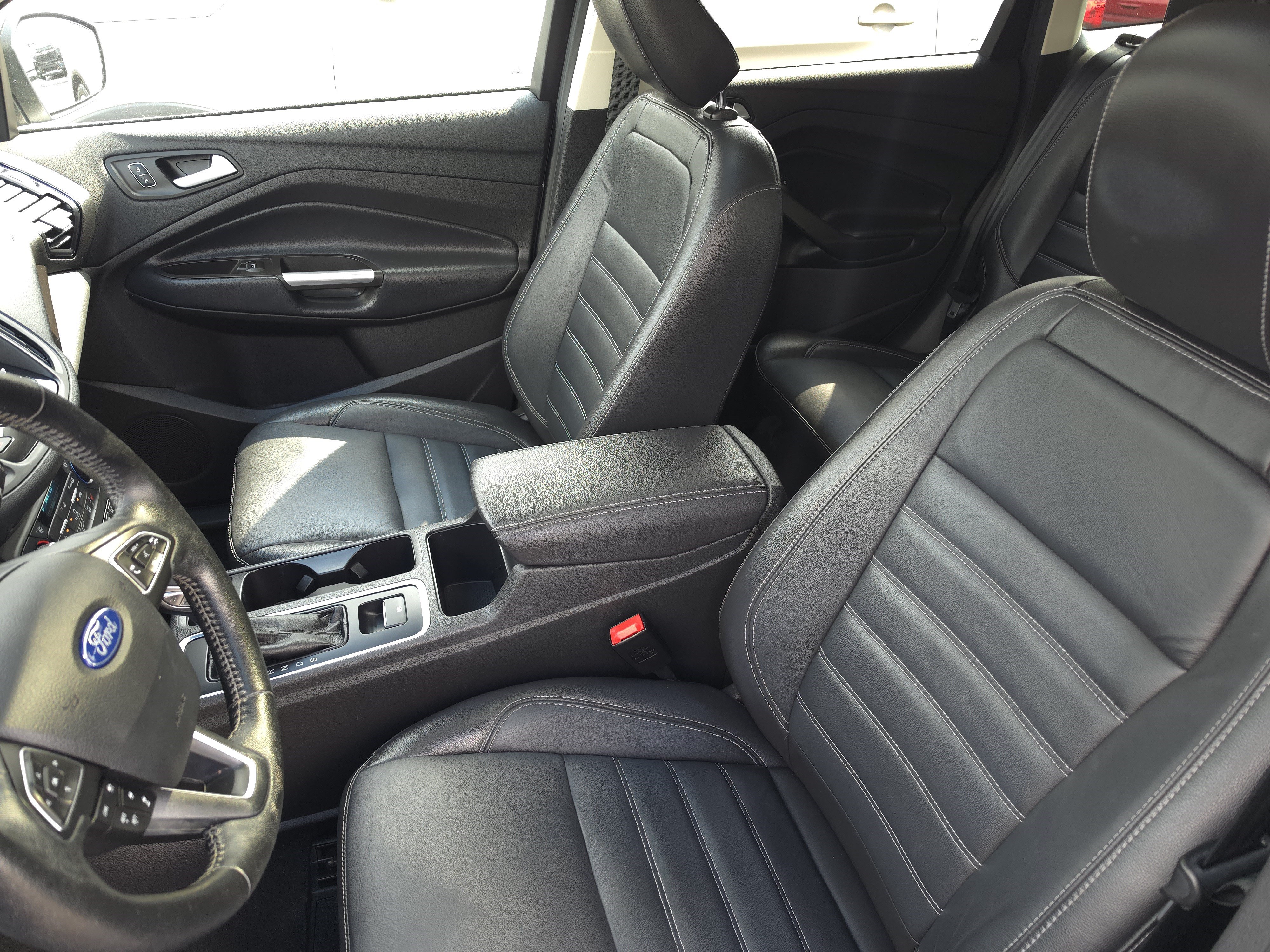 Used 2019 Ford Escape Titanium FWD image 15