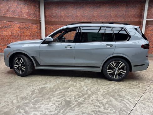 New 2026 BMW X7 xDrive40i w/ Executive Package image 2