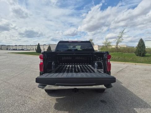 Used 2024 Chevrolet Silverado 1500 LT AWD/4WD image 10