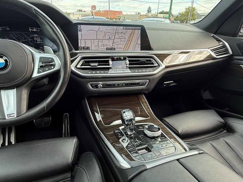 Used 2019 BMW X5 xDrive40i w/ M Sport Package image 16