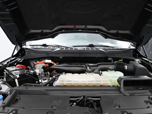 Used 2024 Ford F150 XLT w/ Mobile Office Package image 28