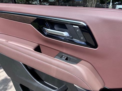 New 2026 Chevrolet Tahoe High Country AWD/4WD image 28