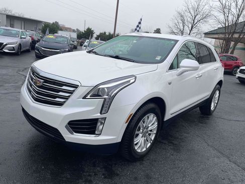 Used 2017 Cadillac XT5 FWD image 2