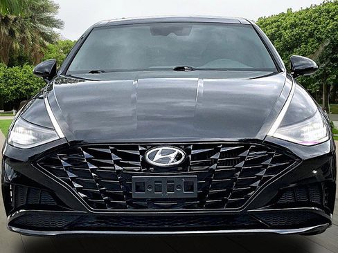 Used 2023 Hyundai Sonata SEL Plus FWD image 2