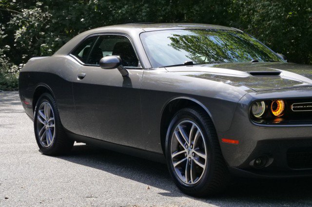 Used 2019 Dodge Challenger SXT w/ Driver Convenience Group AWD/4WD image 40