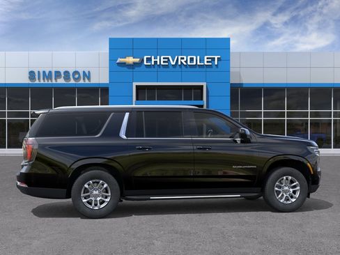 New 2026 Chevrolet Suburban LS RWD image 31