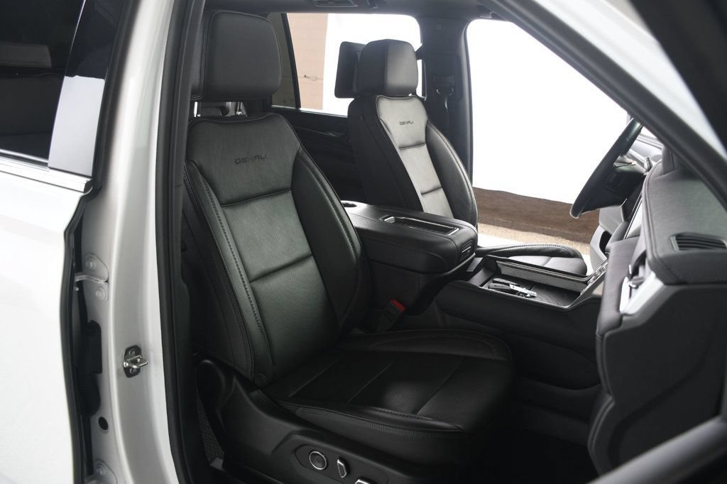 Used 2024 GMC Yukon XL Denali AWD/4WD image 32