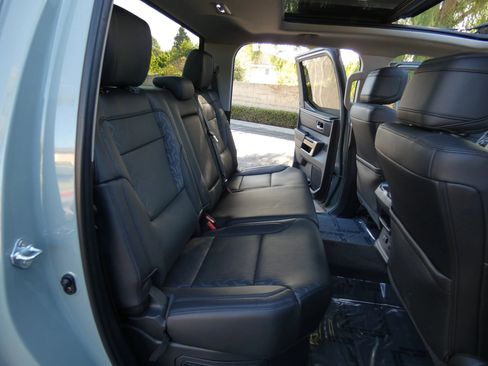 Used 2024 Toyota Tundra Limited image 39