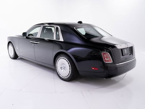 Certified 2023 Rolls-Royce Phantom Sedan w/ The Phantom Package image 3
