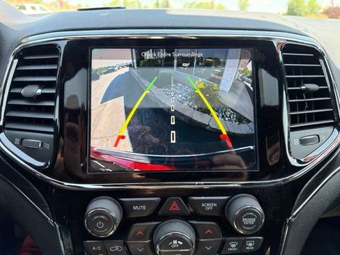 Used 2019 Jeep Grand Cherokee Limited w/ Trailer Tow Group IV AWD/4WD image 29