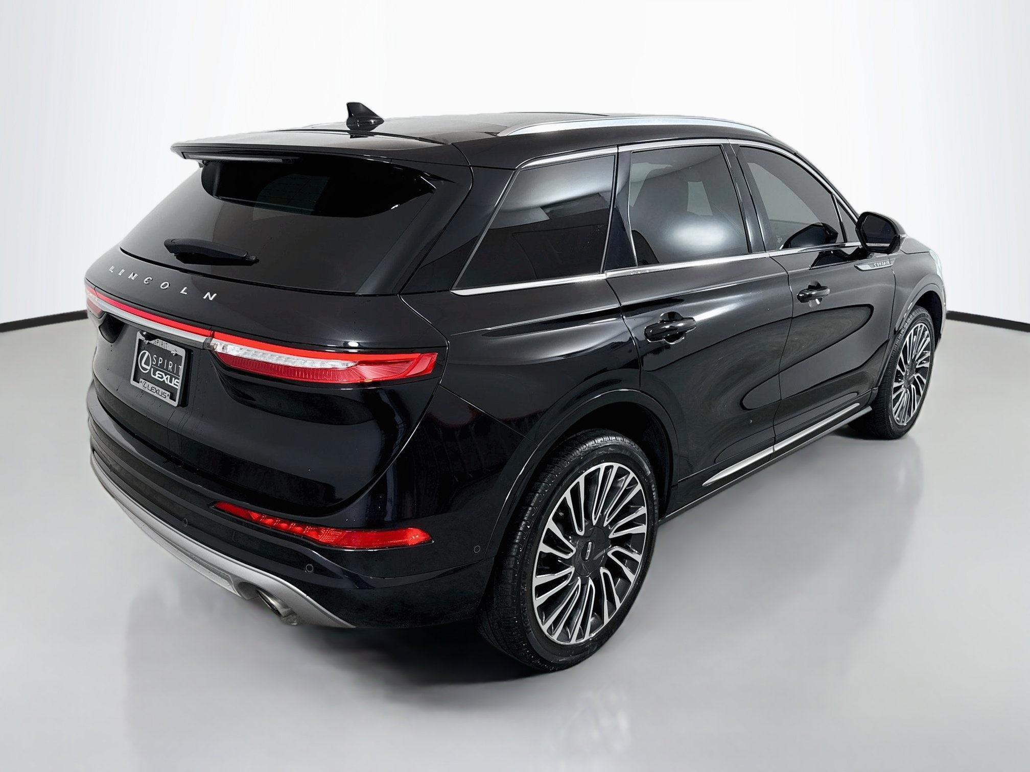 Used 2021 Lincoln Corsair Reserve w/ Equipment Group 201A AWD/4WD image 7