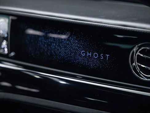 Used 2025 Rolls-Royce Ghost AWD/4WD image 38