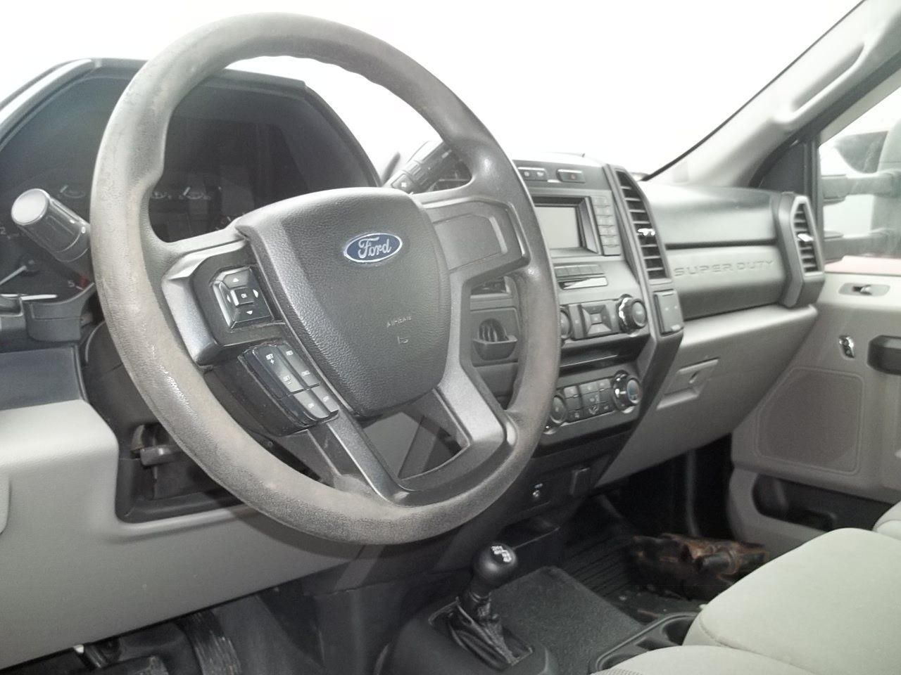 Used 2018 Ford F450 XL w/ Power Equipment Group AWD/4WD image 10