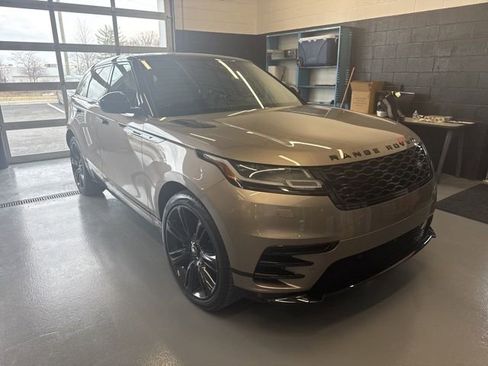 Used 2023 Land Rover Range Rover Velar R-Dynamic S image 25
