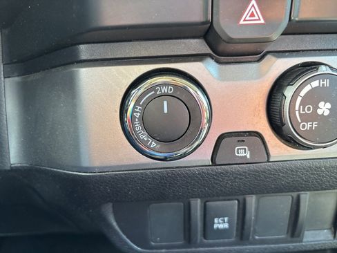 Used 2022 Toyota Tacoma 4x4 Access Cab image 20