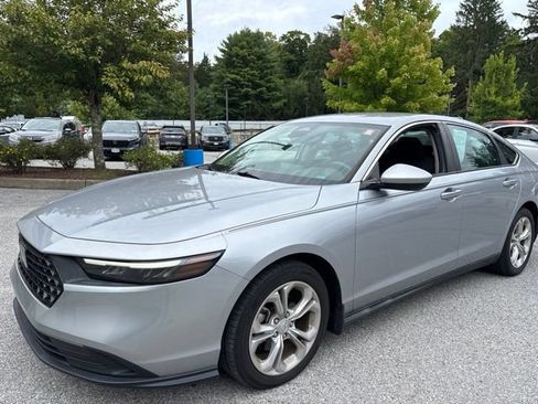 Used 2023 Honda Accord LX image 2