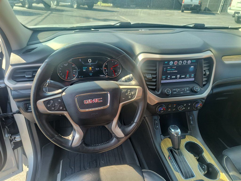 Used 2017 GMC Acadia Denali w/ Technology Package AWD/4WD image 17