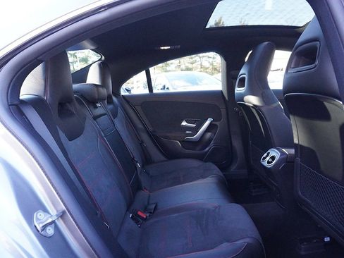 Used 2023 Mercedes-Benz CLA 250 4MATIC image 38